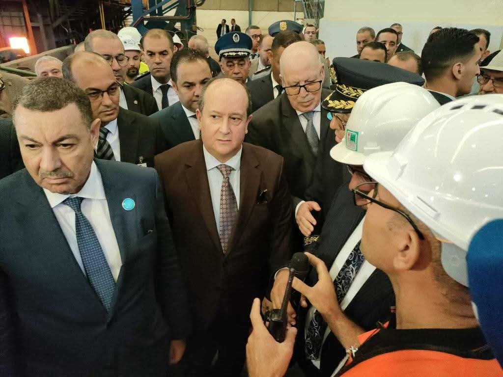 Soutien à l’industrie : Le Premier ministre inaugure l’aciérie « Fondal » à M’sila