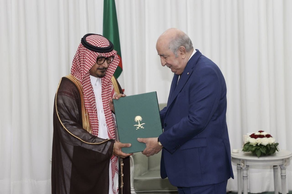 Le président de la République reçoit l’ambassadeur du Royaume d’Arabie saoudite