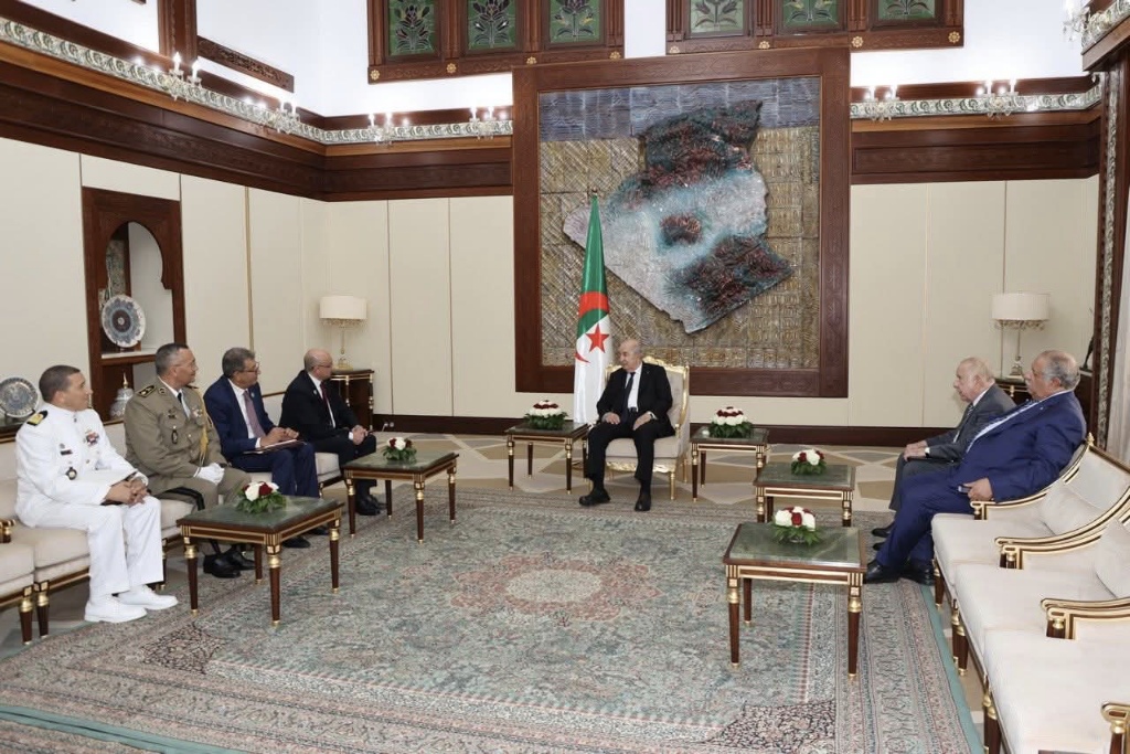 Le Président Tebboune reçoit le ministre tunisien de la Défense